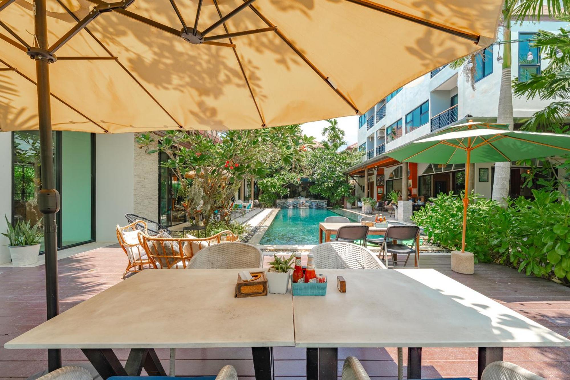 Coco Paradiso Phuket Exterior foto